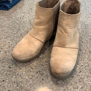 Joan of Arc Wedge by SOREL